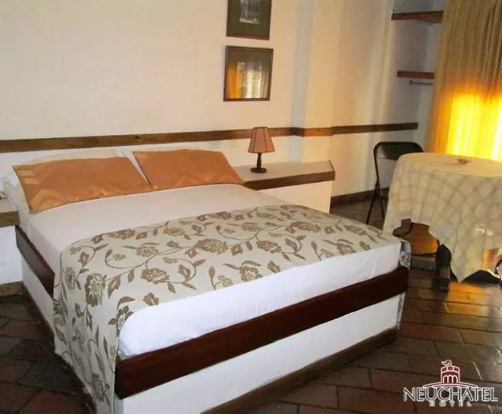 Edificio Neuchabel Hotel Cali Colombia